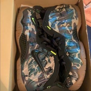 Authentic and new Air Camo Foampoisite
